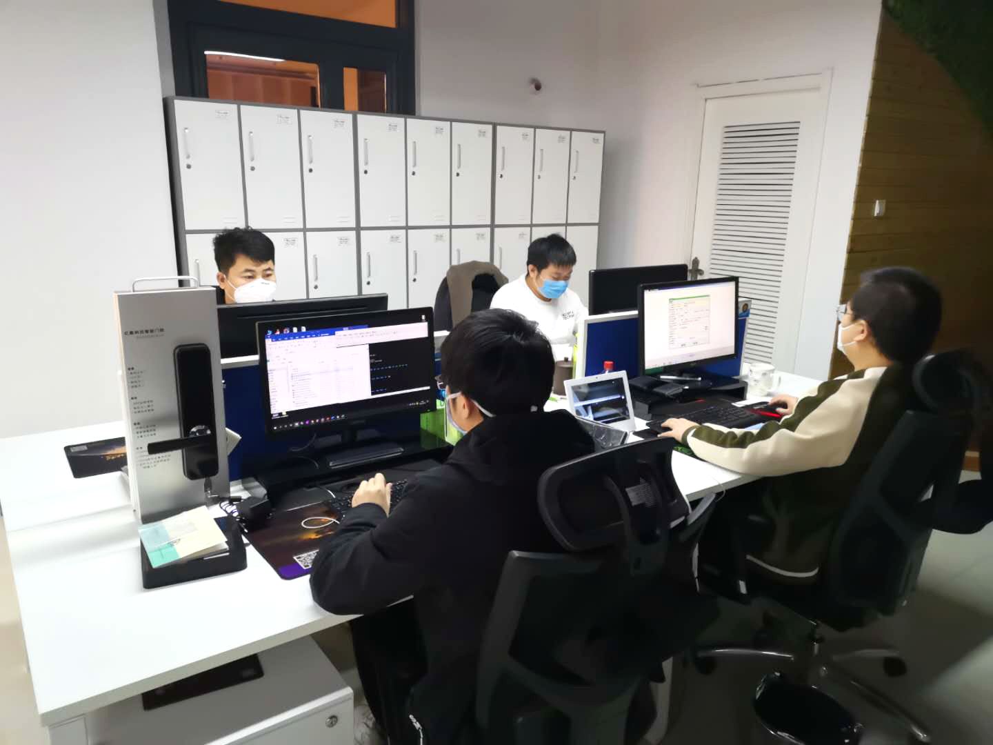 骄傲 | 最美幕后“逆行者”(图4)